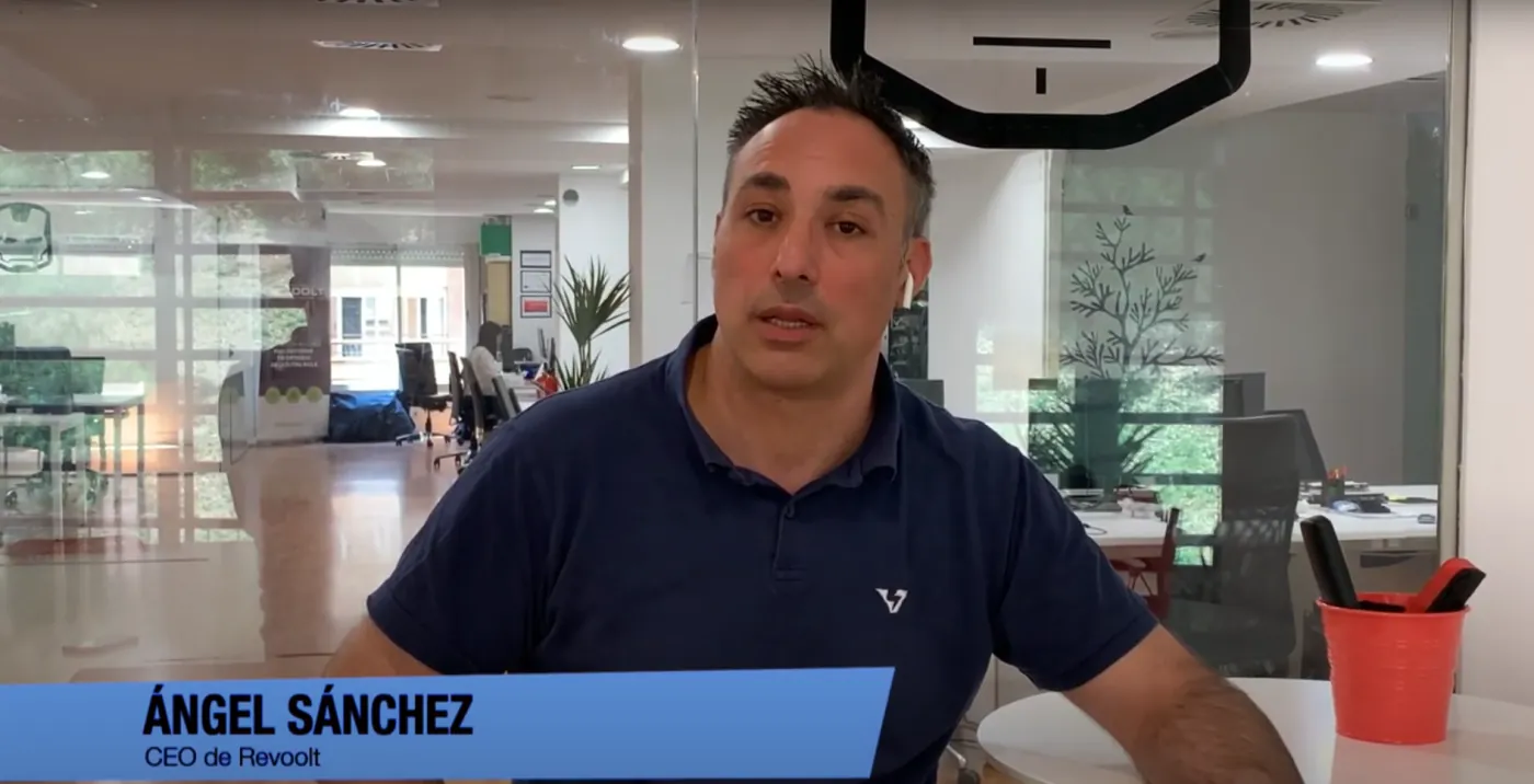 Imagen entrevista Revoolt